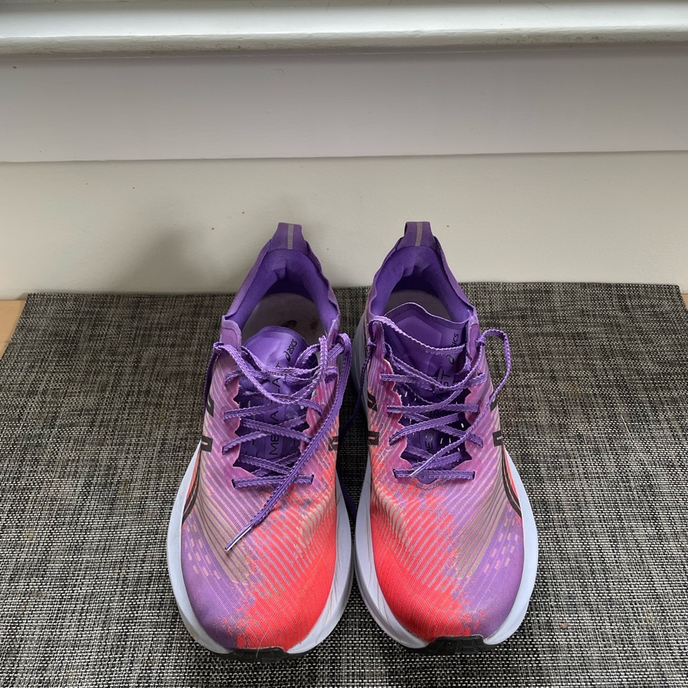 Asics Megablast | Size 9.5